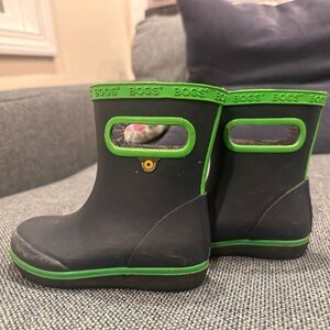 BOGS Kids' Skipper Ii Rain Boot - size 6 Toddler, navy / green